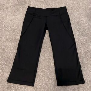 Lululemon Gather and Crow Cropped Leggings
